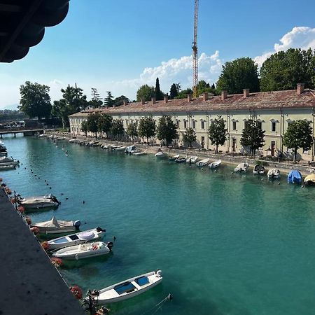 C House Rooms Lake Peschiera del Garda Exterior photo