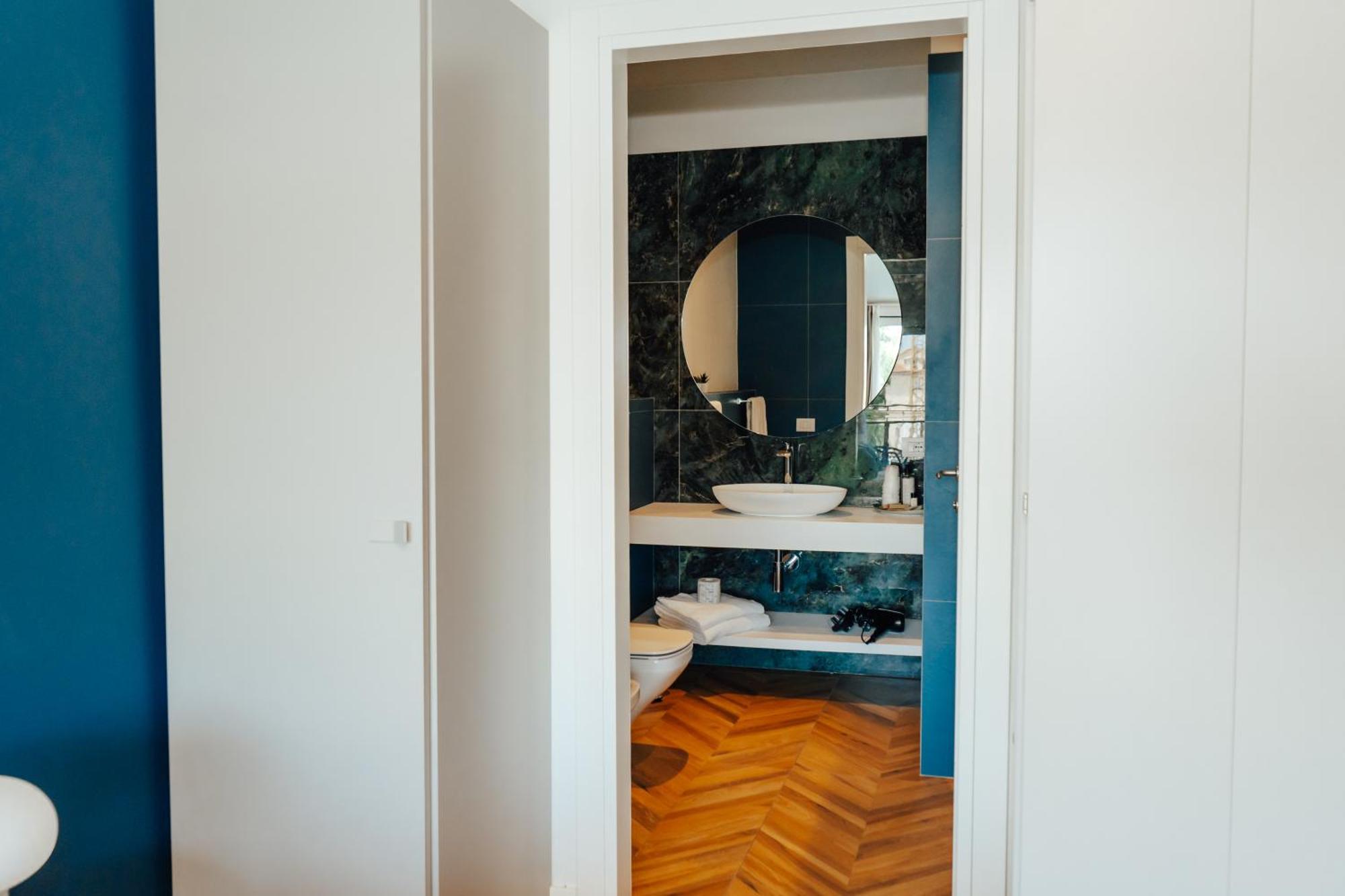 C House Rooms Lake Peschiera del Garda Exterior photo